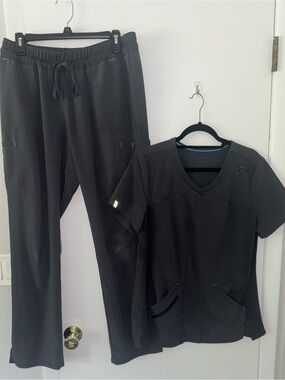 Women's Pewter Scrub Set - V-Neck Top & Drawstring Pants Medium both